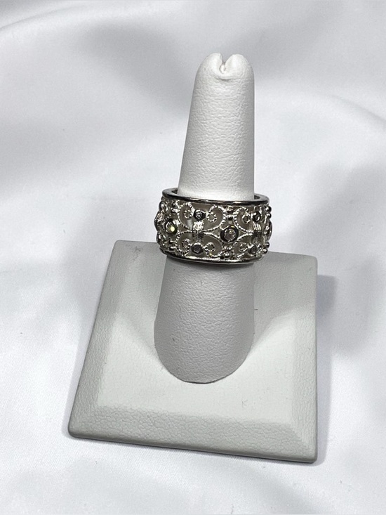 Jewelry - Silver-Tone Vintage-Inspired Filigree Crystal Statement Band Ring